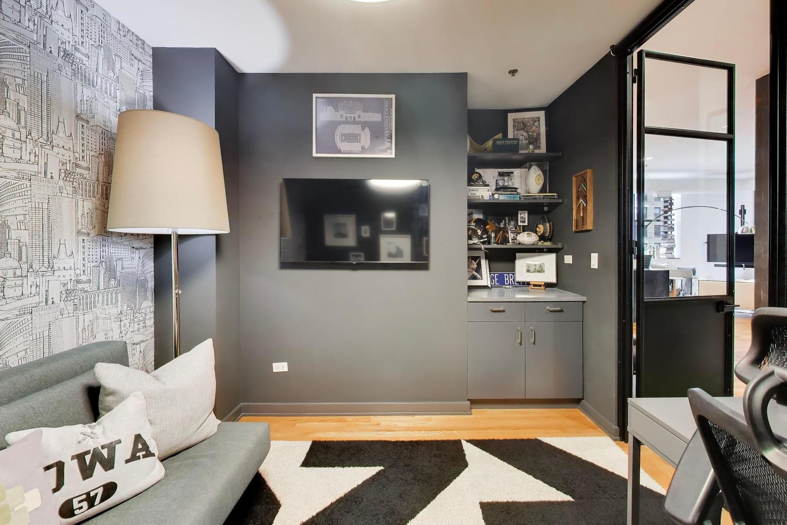 547 South Clark Street Chicago IL 60605