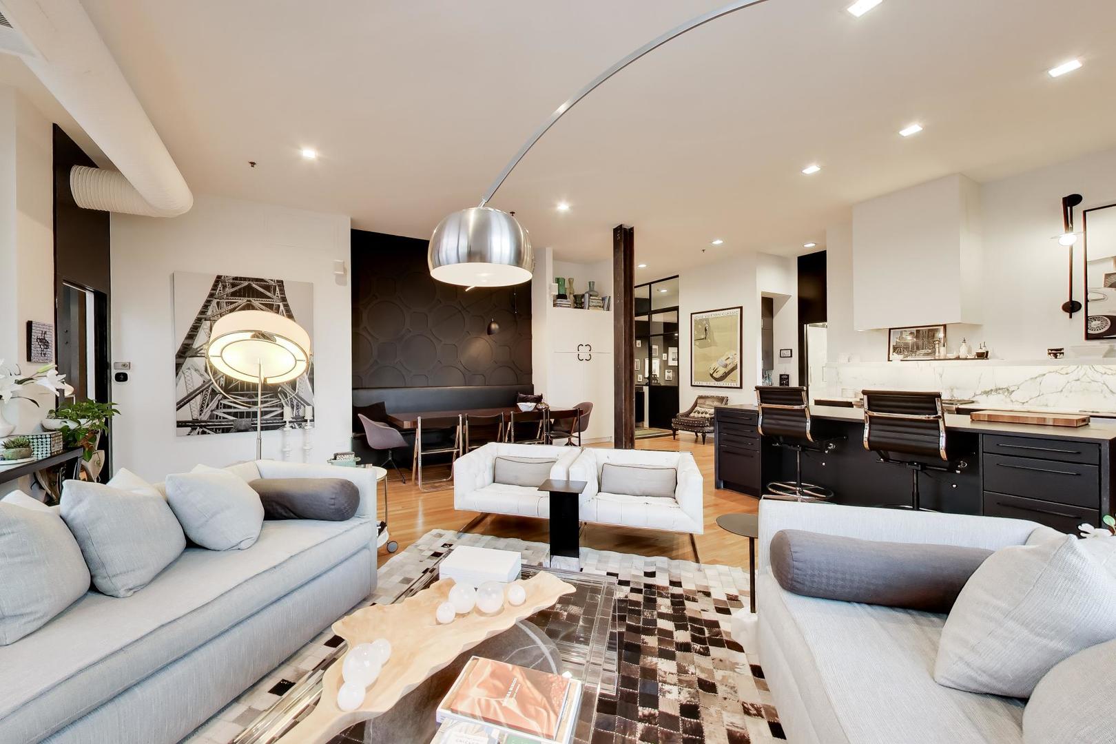 547 South Clark Street Chicago IL 60605