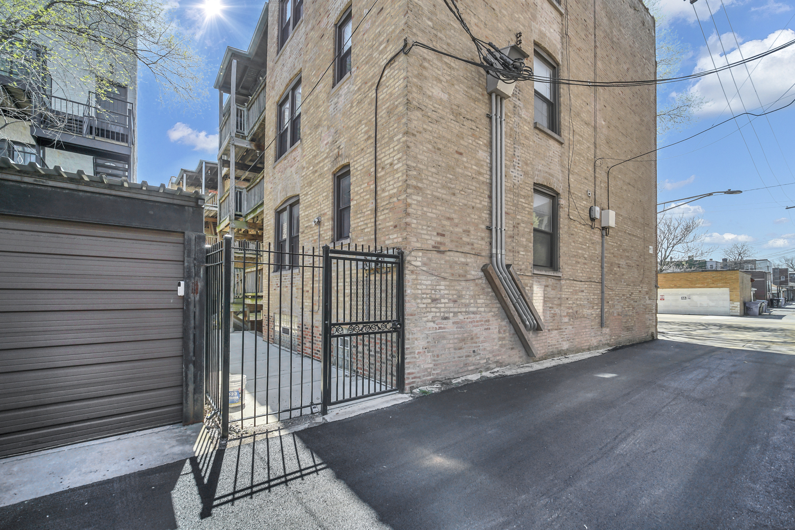 1005 North Campbell Avenue Chicago IL 60622