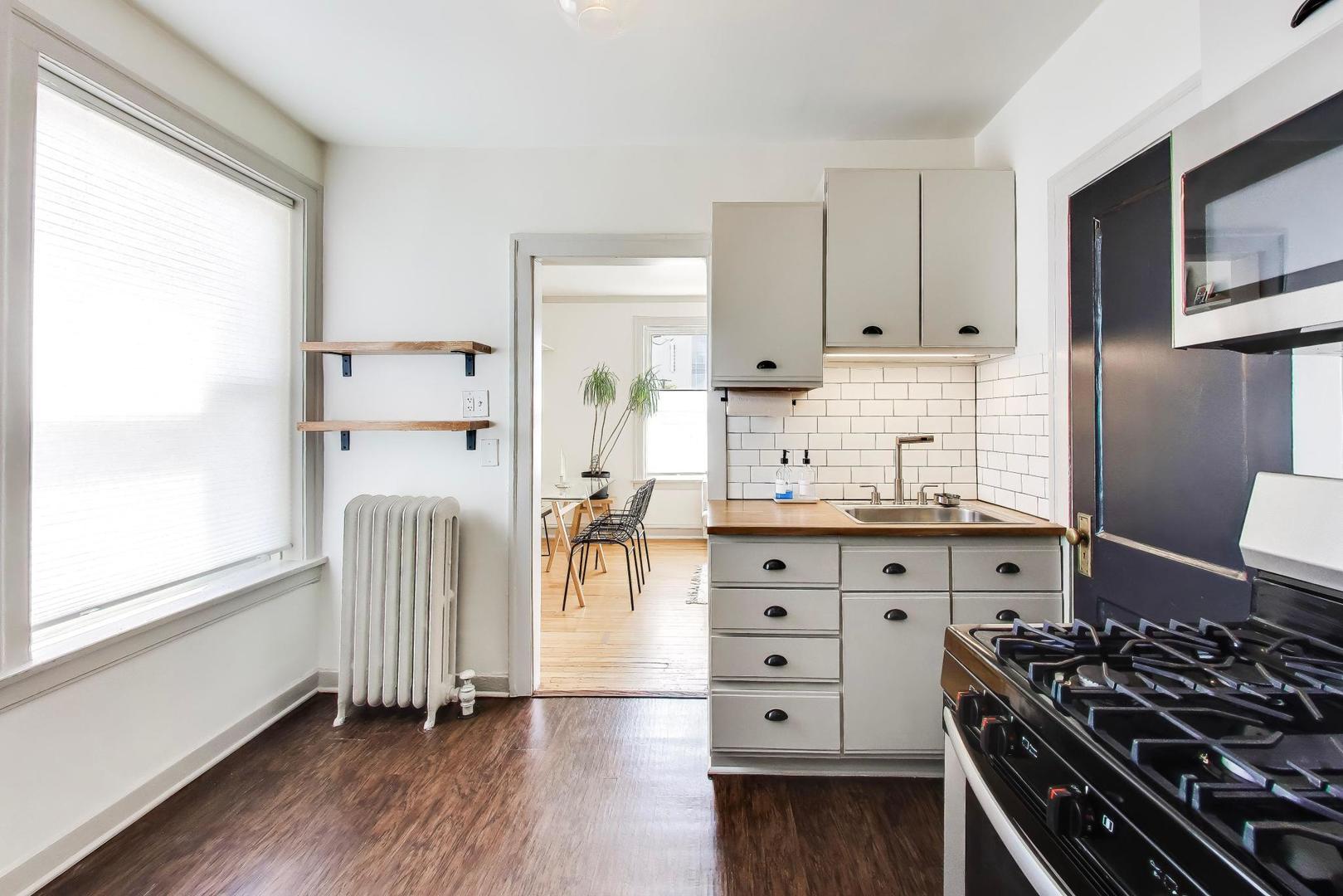 2345 West Glenlake Avenue Chicago IL 60659