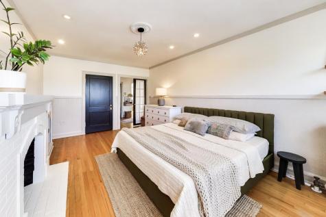 2345 West Glenlake Avenue Chicago IL 60659