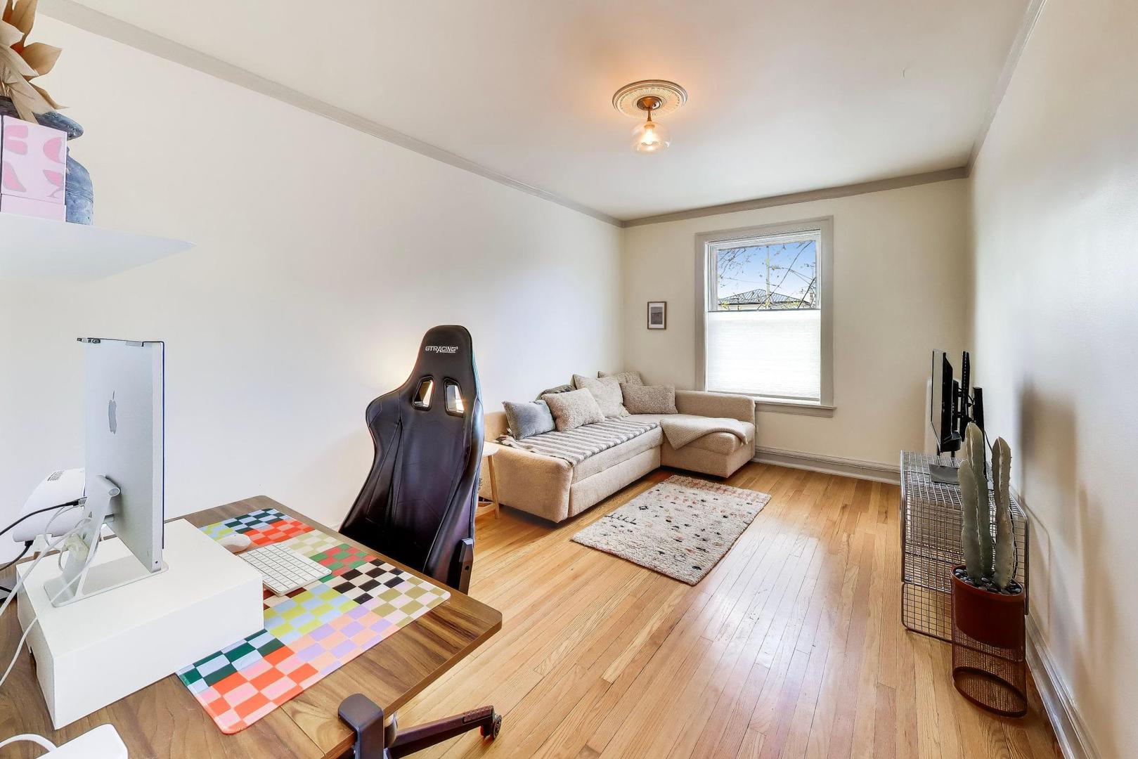 2345 West Glenlake Avenue Chicago IL 60659