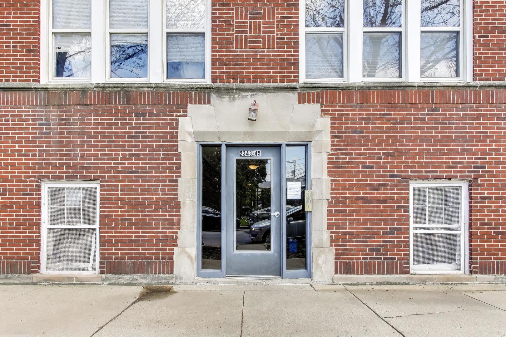 2345 West Glenlake Avenue Chicago IL 60659