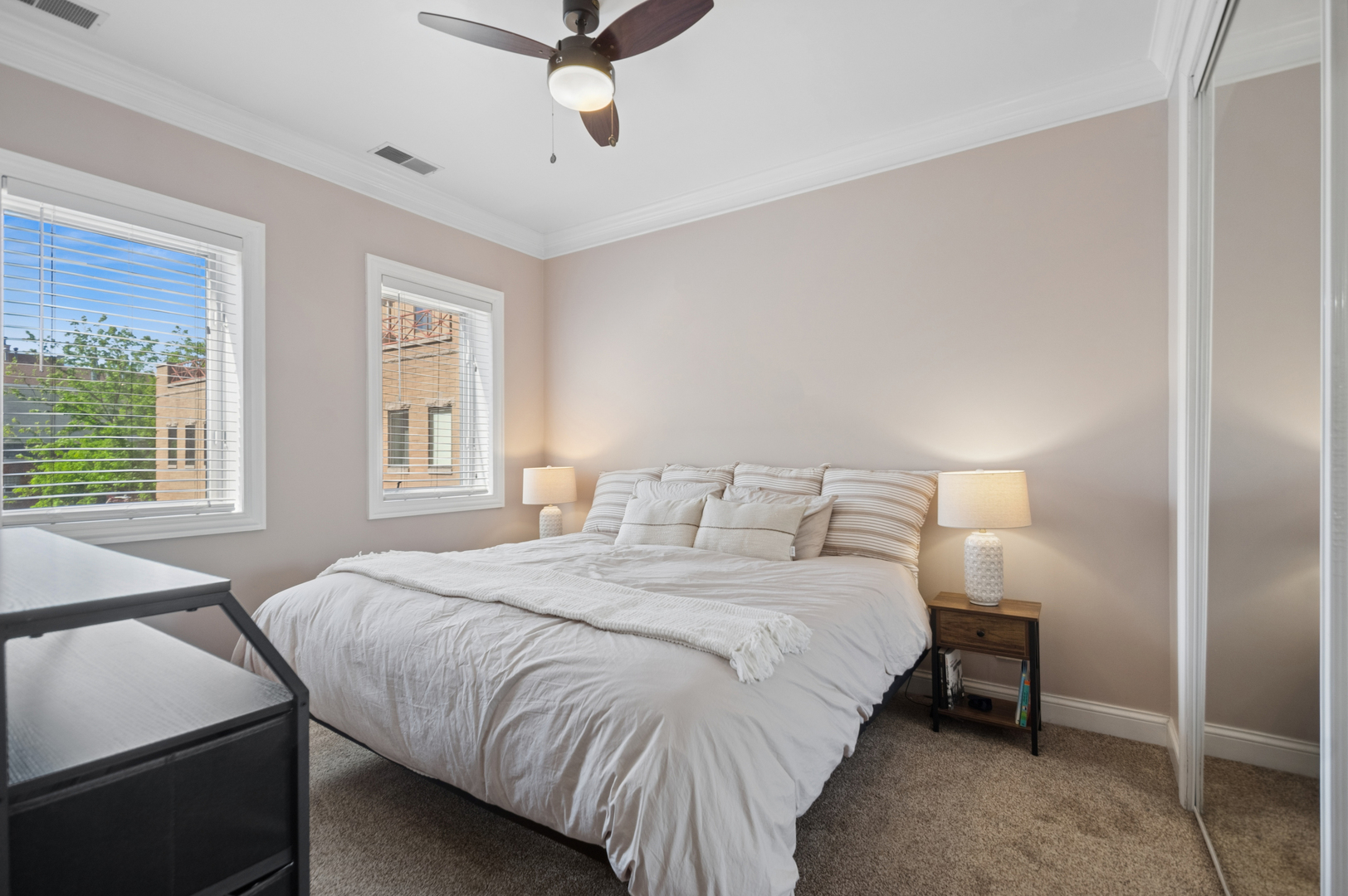 1350 West Byron Street Chicago IL 60613