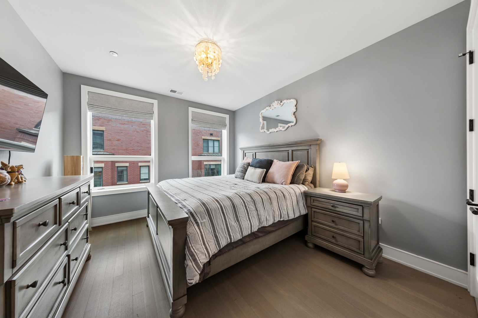2643 North Hermitage Avenue Chicago IL 60614