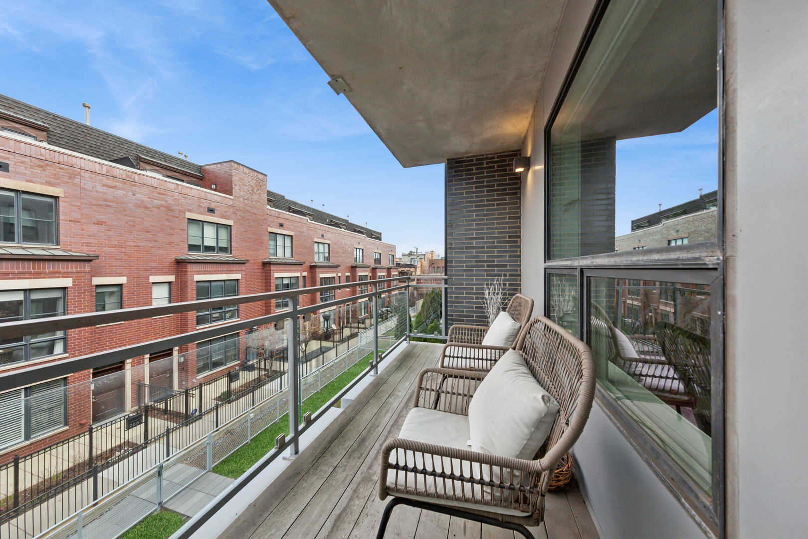 2643 North Hermitage Avenue Chicago IL 60614