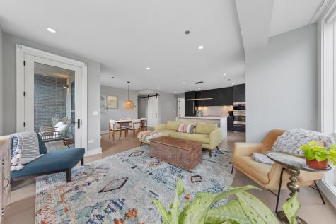 2643 North Hermitage Avenue Chicago IL 60614