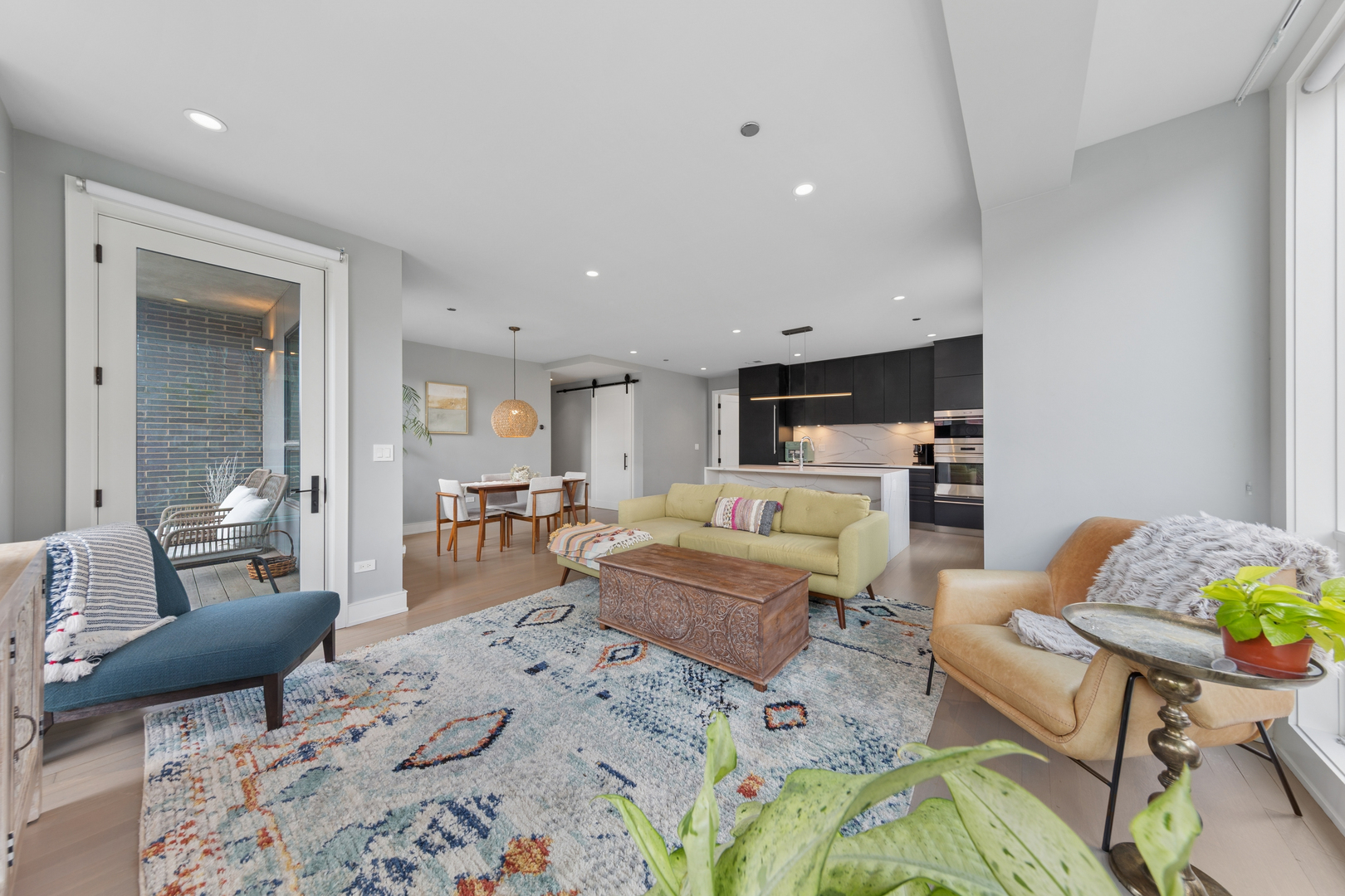 2643 North Hermitage Avenue Chicago IL 60614