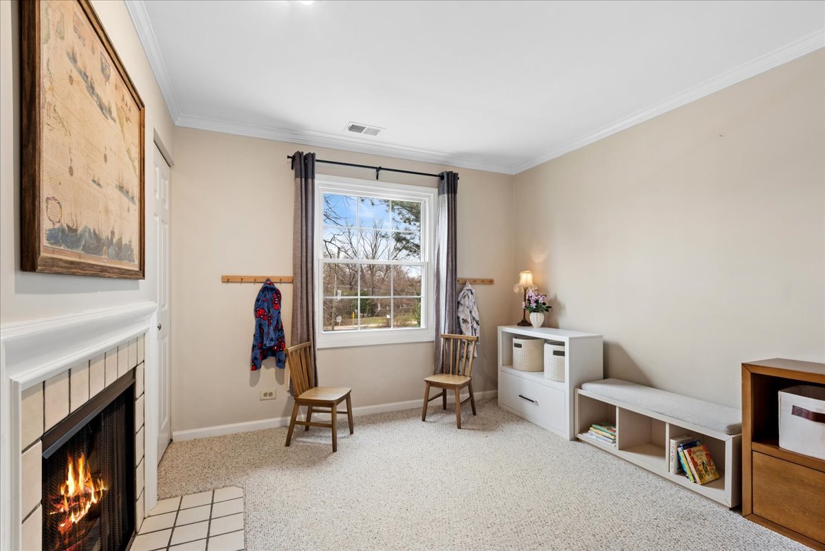 1675 Grosvenor Circle Wheaton IL 60189