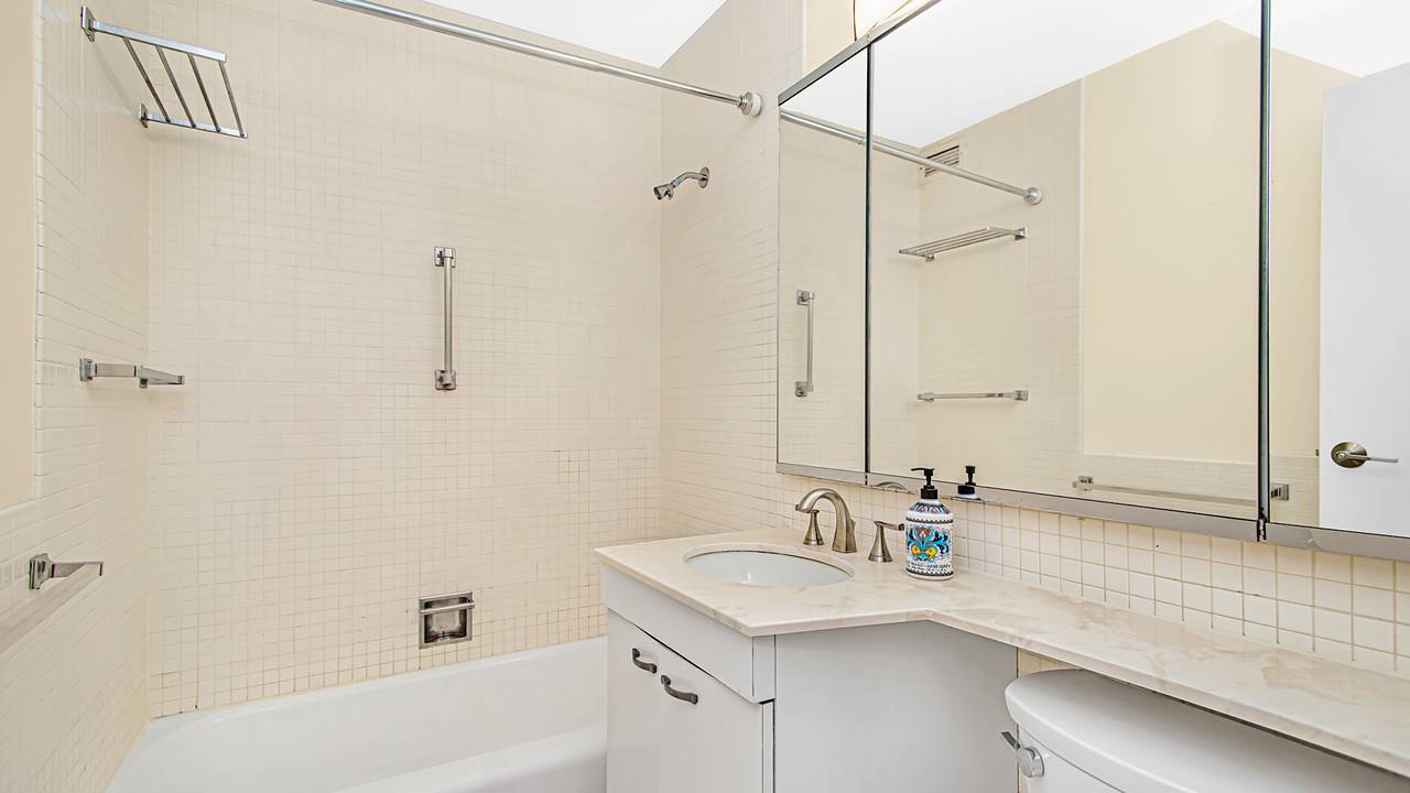 400 East Randolph Street Chicago IL 60601