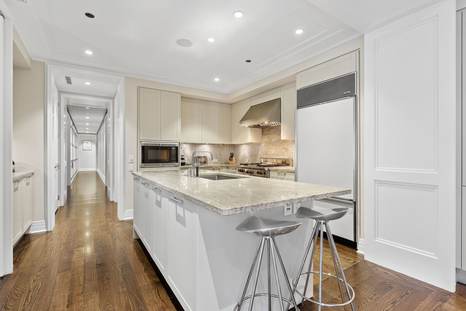 159 East Walton Place Chicago IL 60611