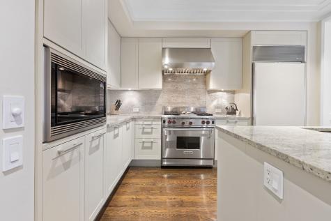 159 East Walton Place Chicago IL 60611
