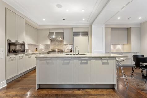 159 East Walton Place Chicago IL 60611