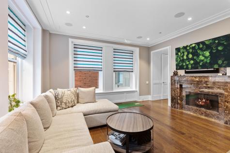 159 East Walton Place Chicago IL 60611