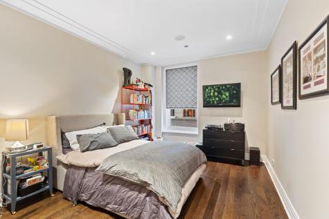 159 East Walton Place Chicago IL 60611