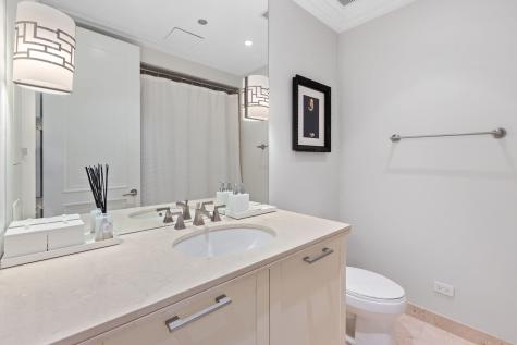 159 East Walton Place Chicago IL 60611