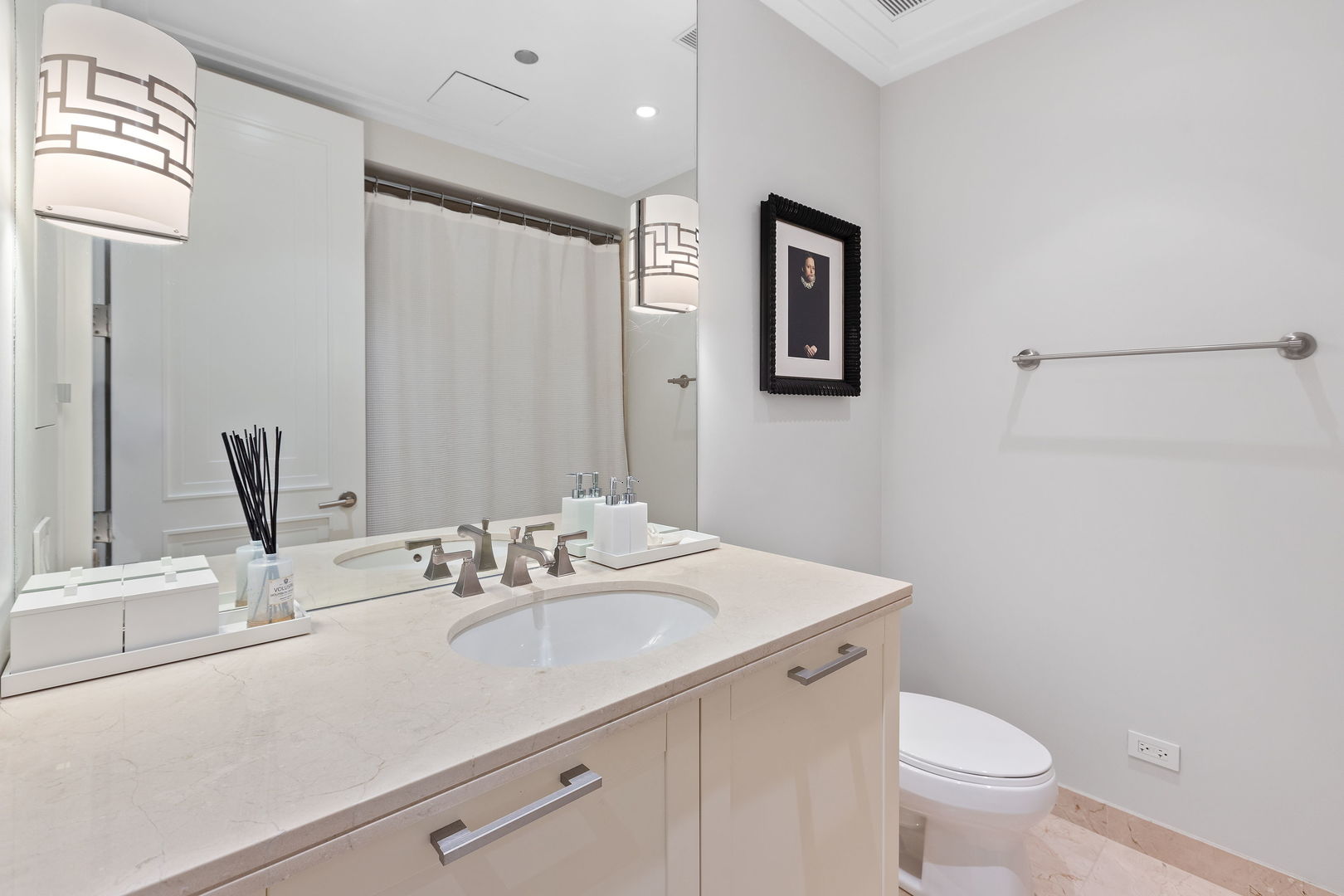 159 East Walton Place Chicago IL 60611