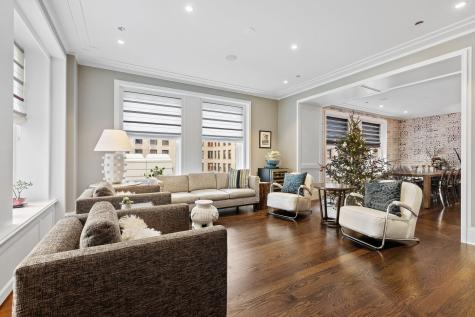 159 East Walton Place Chicago IL 60611