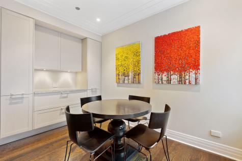 159 East Walton Place Chicago IL 60611
