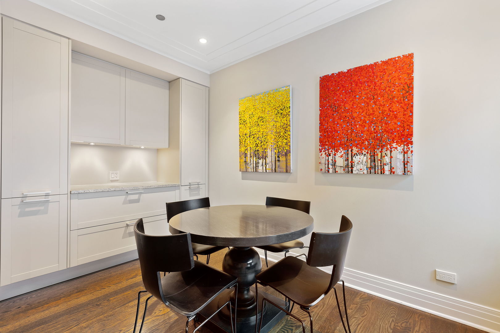159 East Walton Place Chicago IL 60611