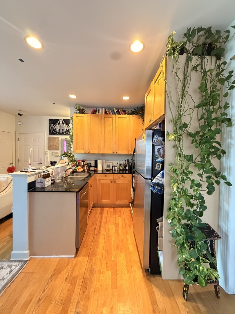 842 North Racine Avenue Chicago IL 60642