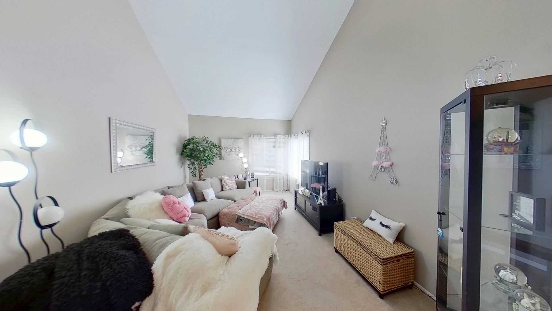 772 Colorado Court Carol Stream IL 60188
