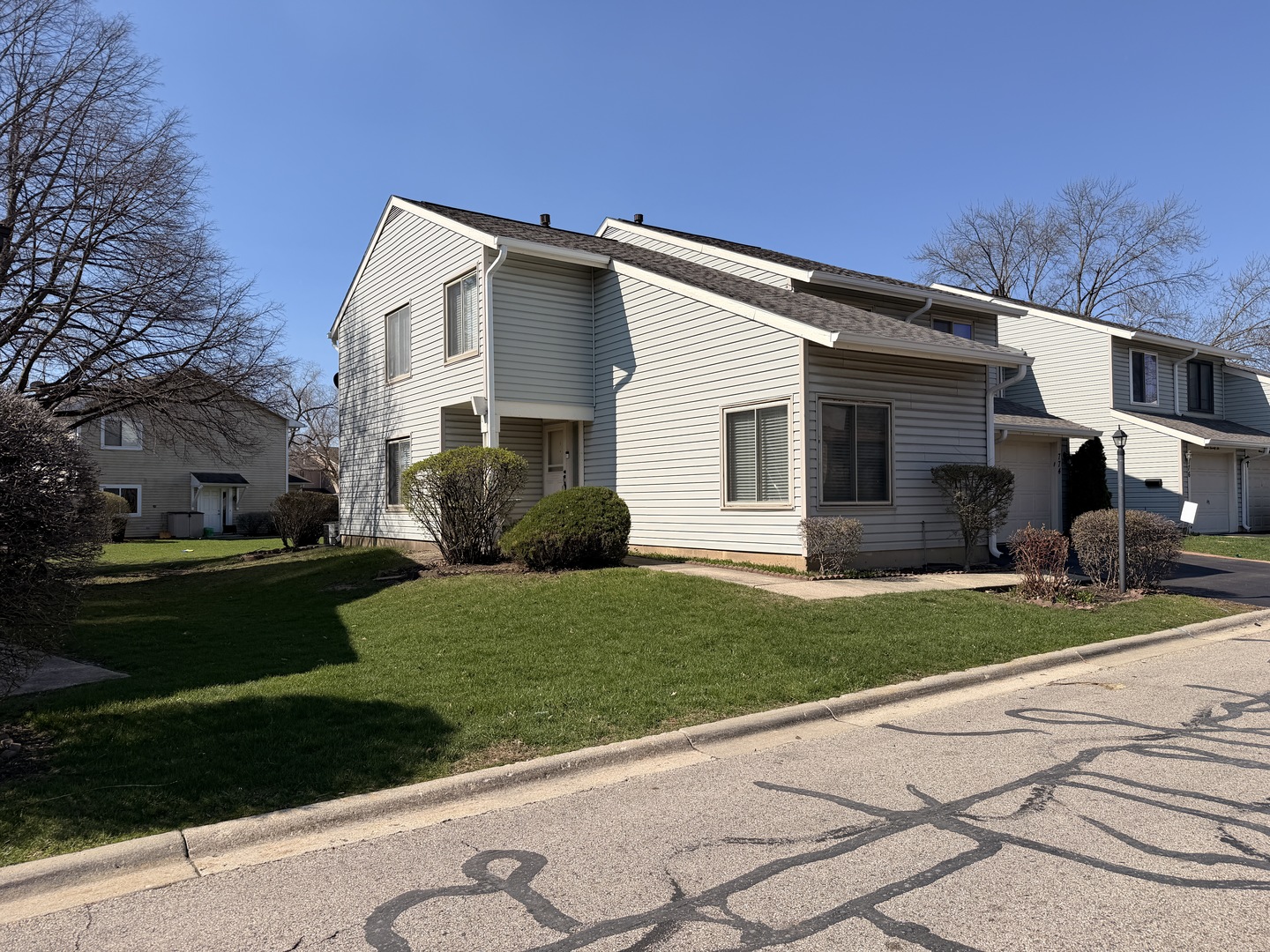 772 Colorado Court Carol Stream IL 60188