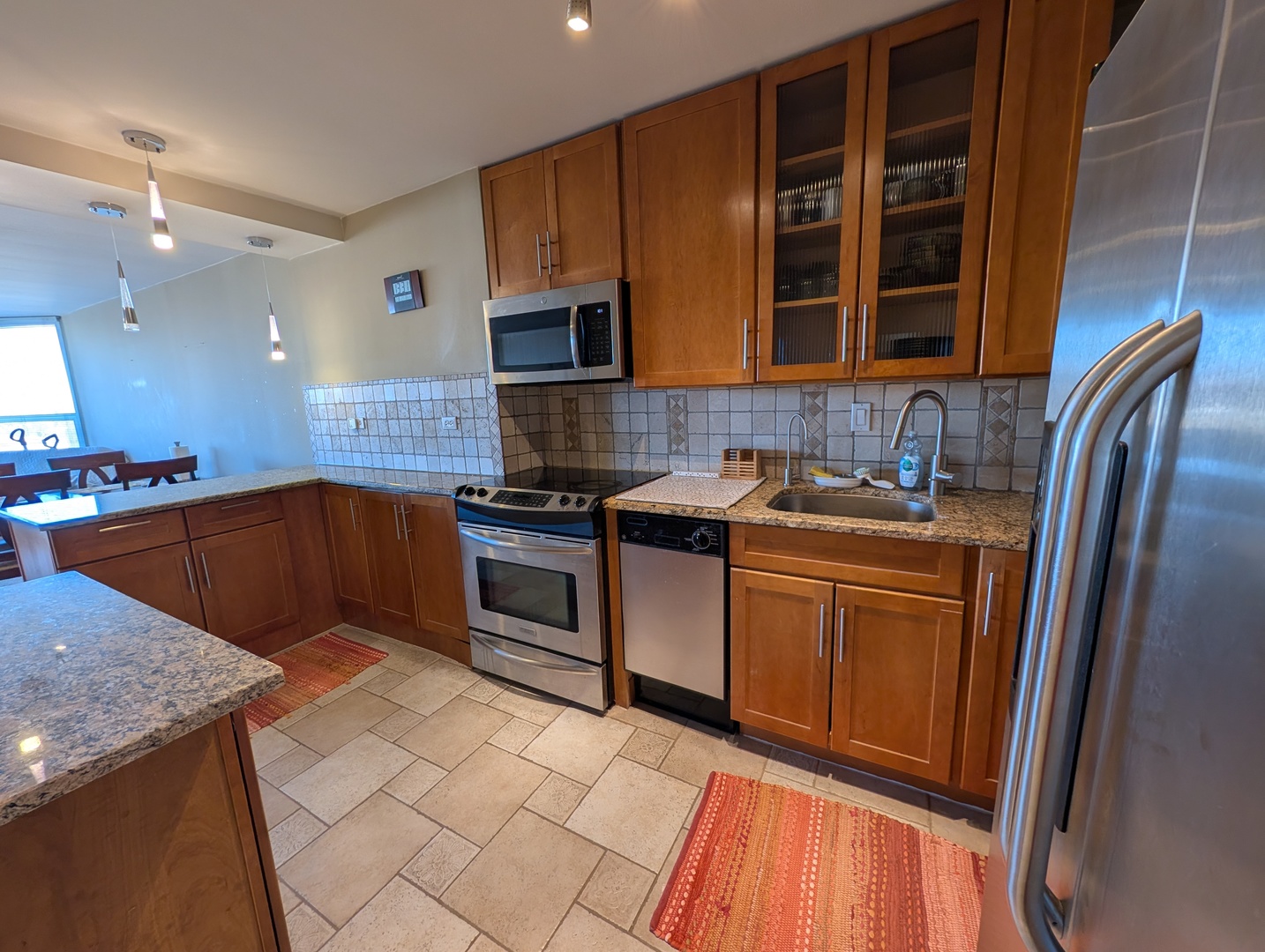 720 West Gordon Terrace Chicago IL 60613