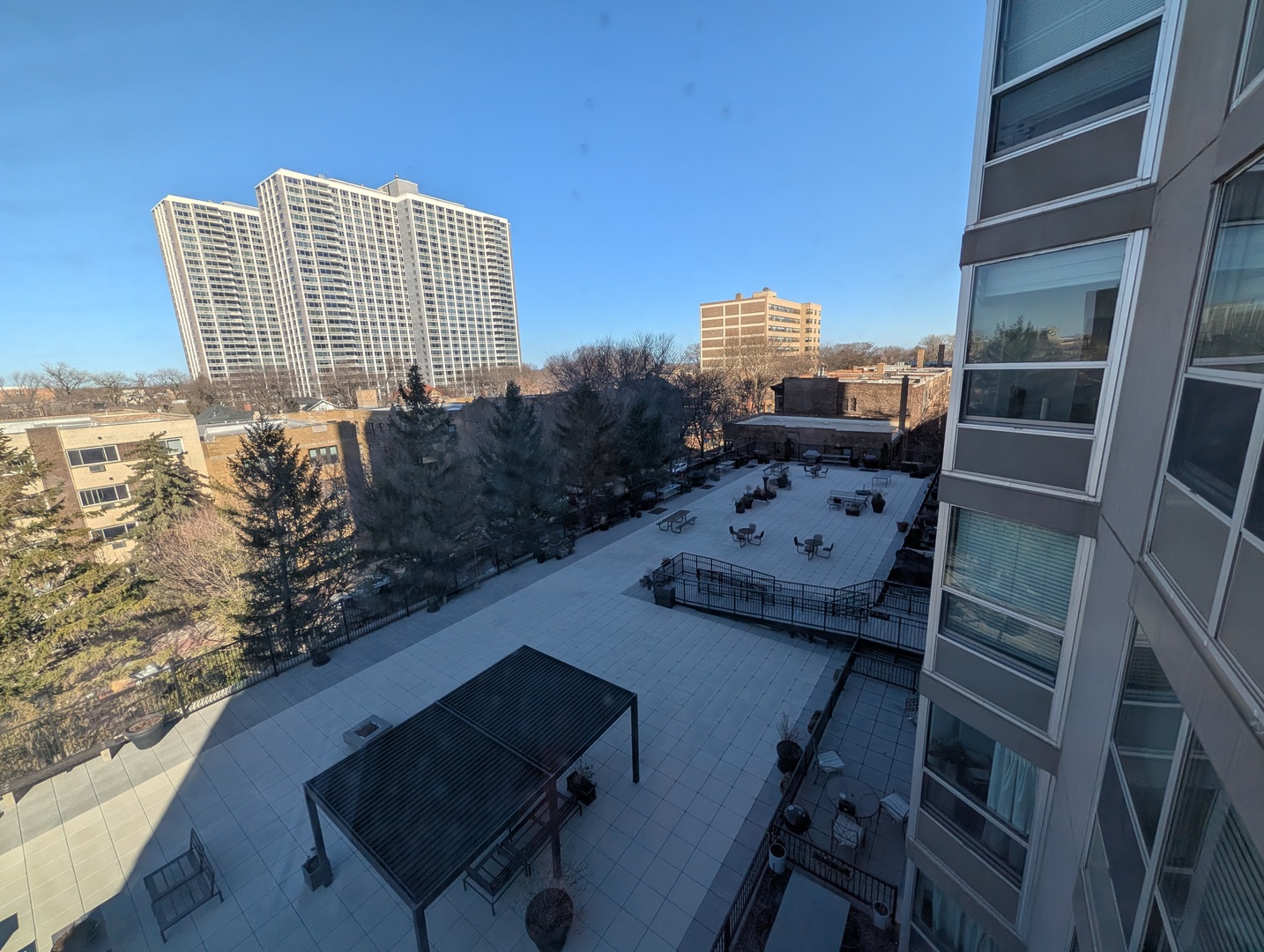720 West Gordon Terrace Chicago IL 60613