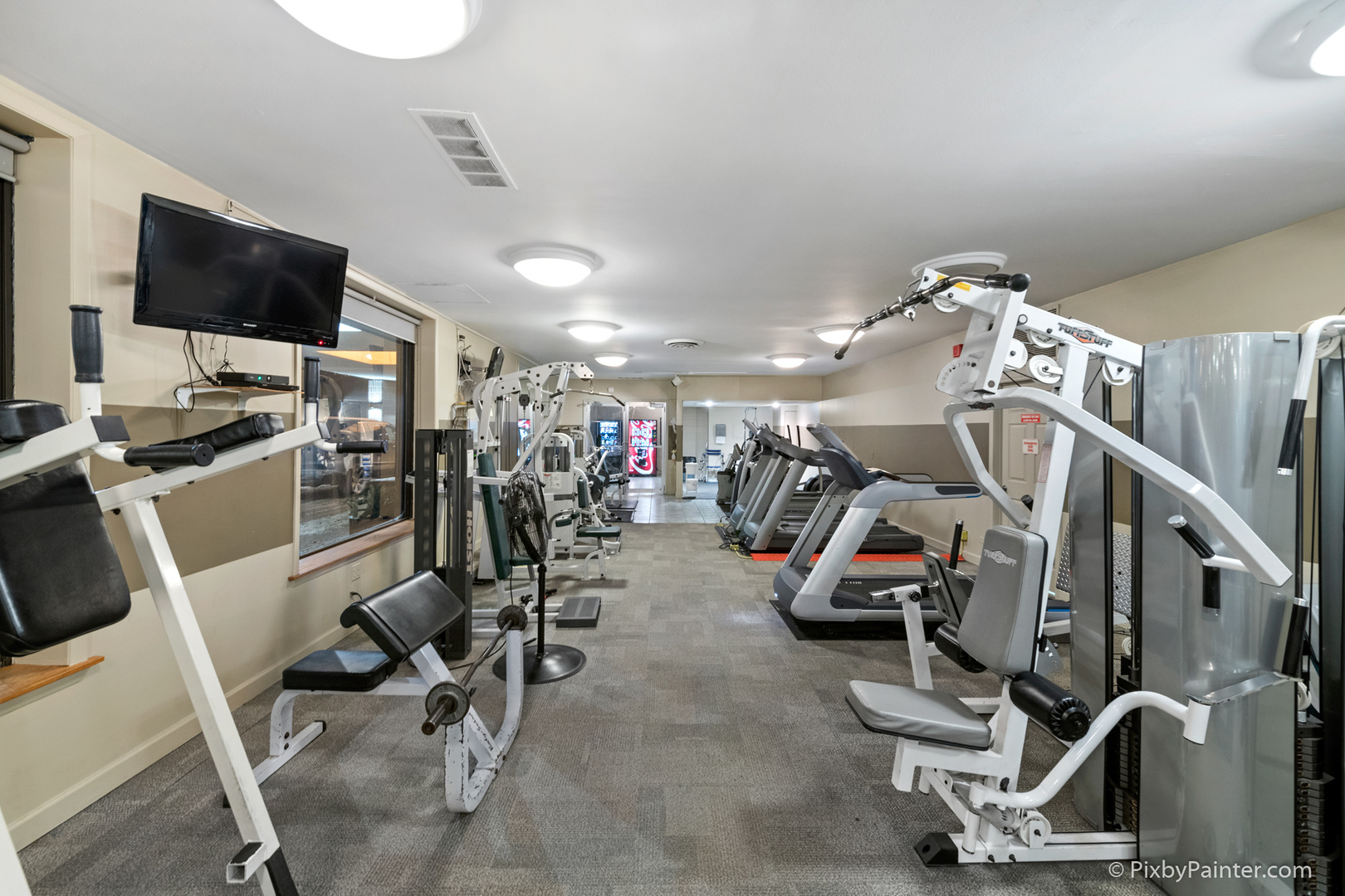 720 West Gordon Terrace Chicago IL 60613