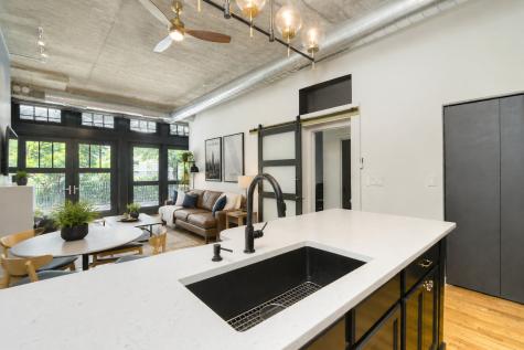 1111 West 14th Place Chicago IL 60608