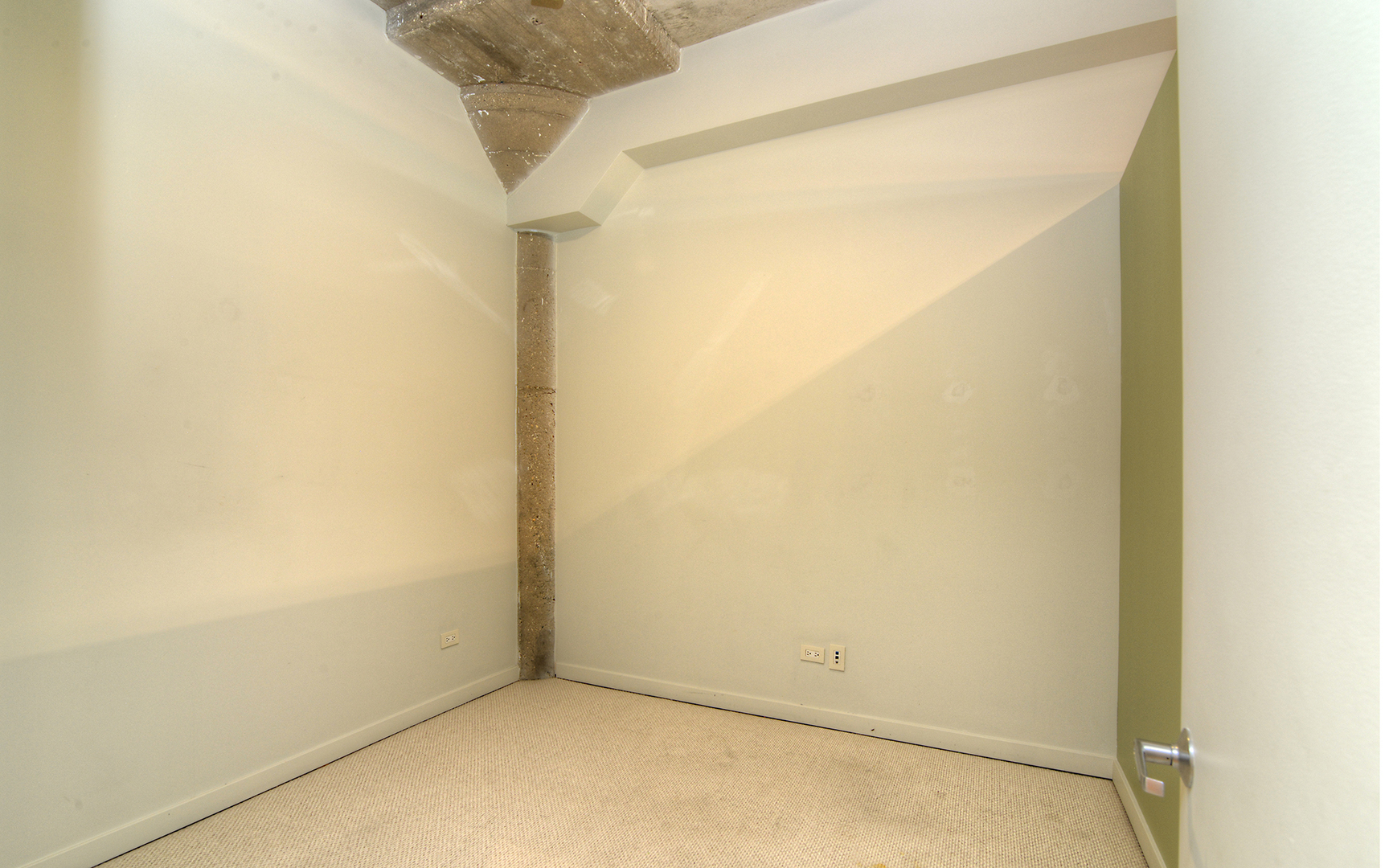 1111 West 14th Place Chicago IL 60608