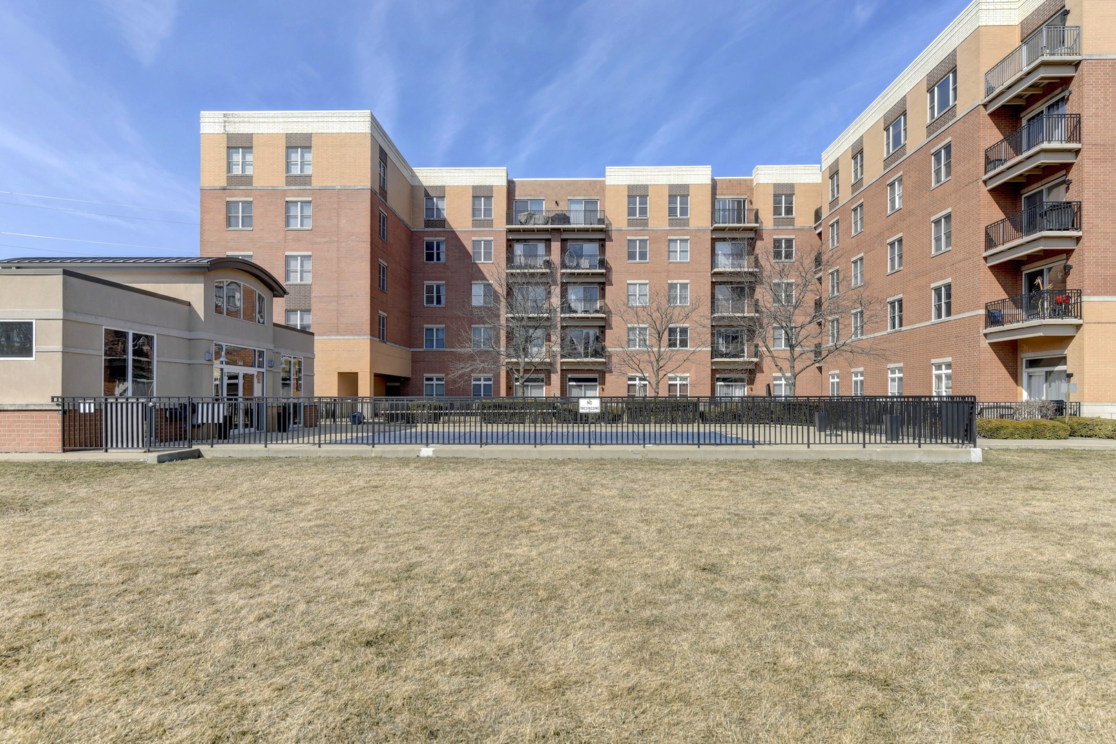 300 Village Circle Willow Springs IL 60480