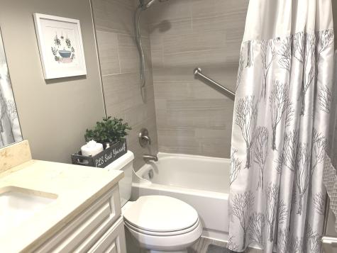 520 Biesterfield Road Elk Grove Village IL 60007