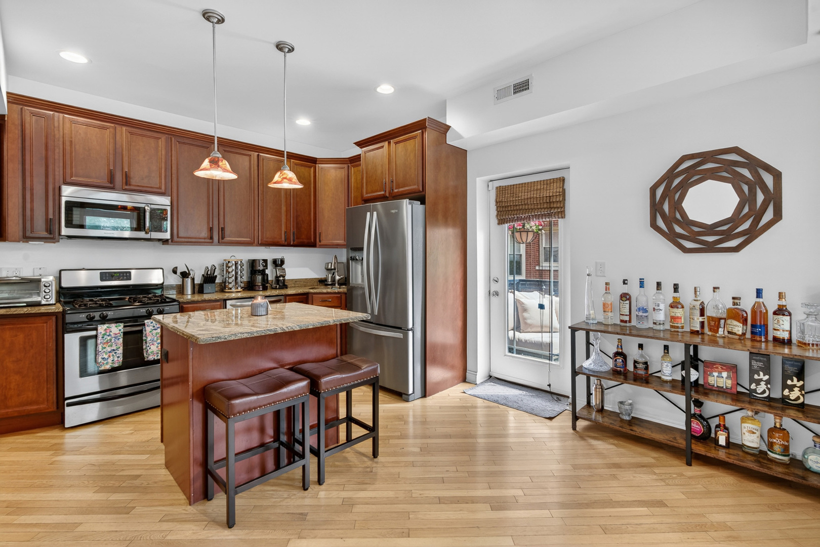 1342 West Greenleaf Avenue Chicago IL 60626