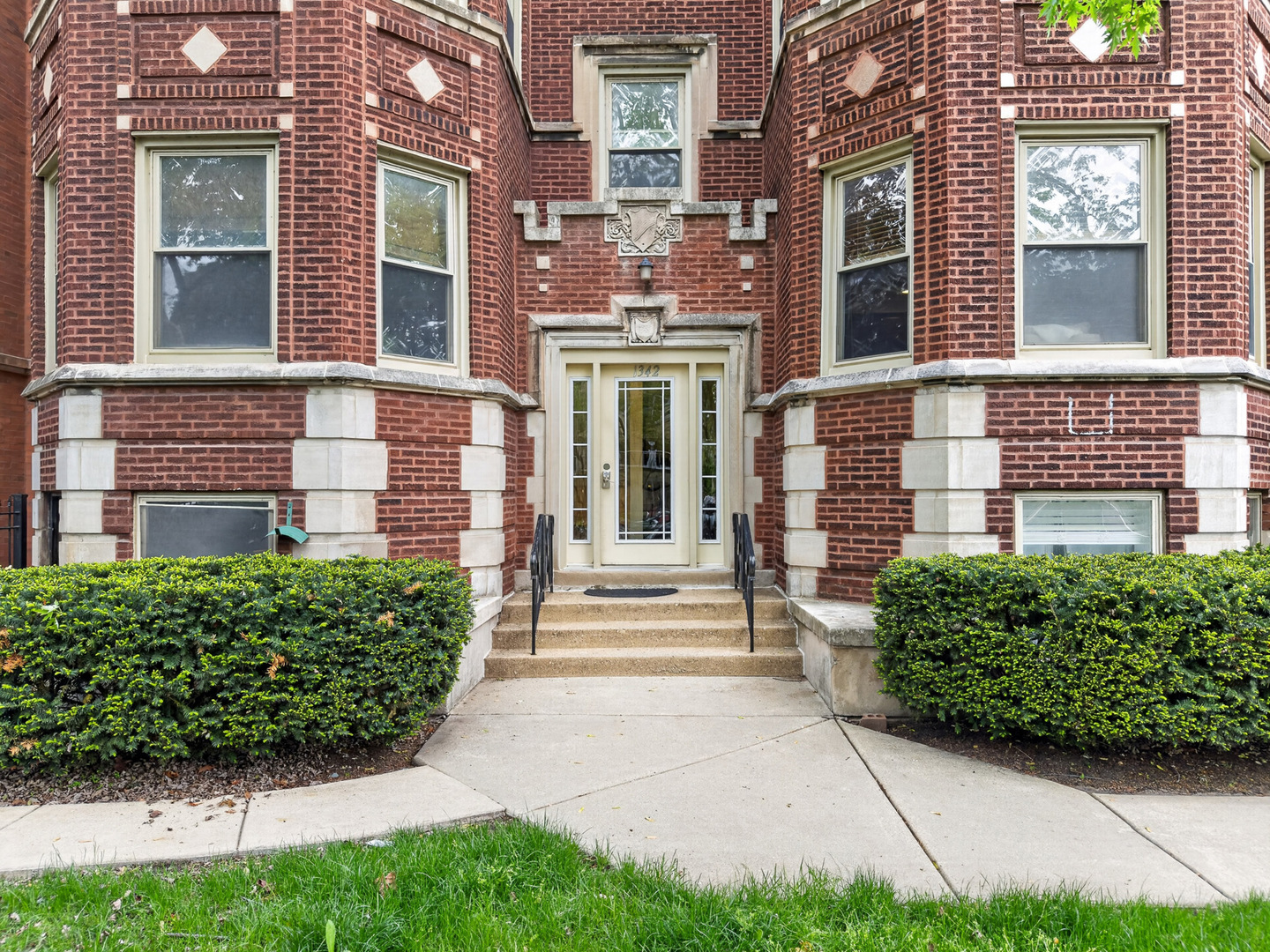 1342 West Greenleaf Avenue Chicago IL 60626