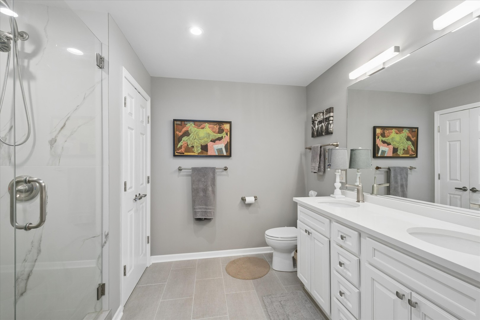 21 West Chestnut Street Chicago IL 60610