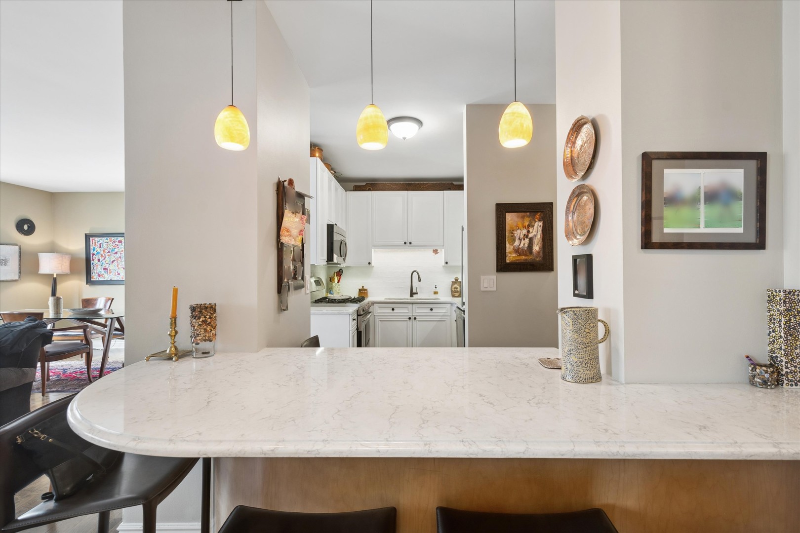 21 West Chestnut Street Chicago IL 60610