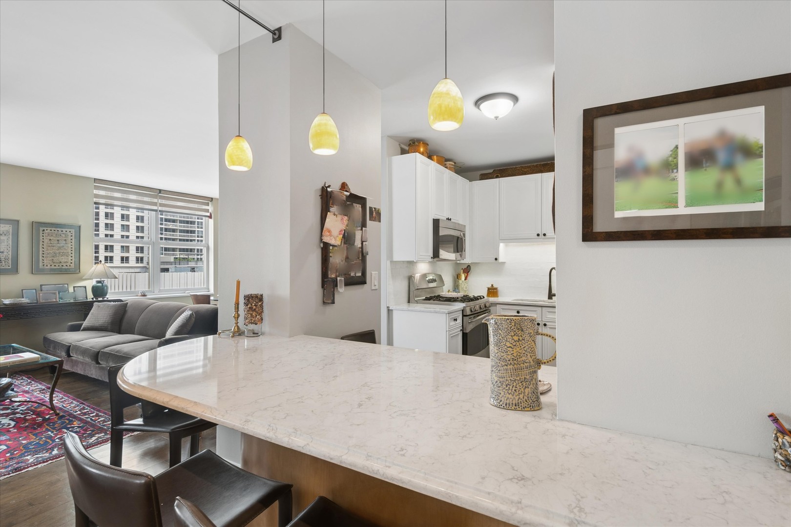 21 West Chestnut Street Chicago IL 60610