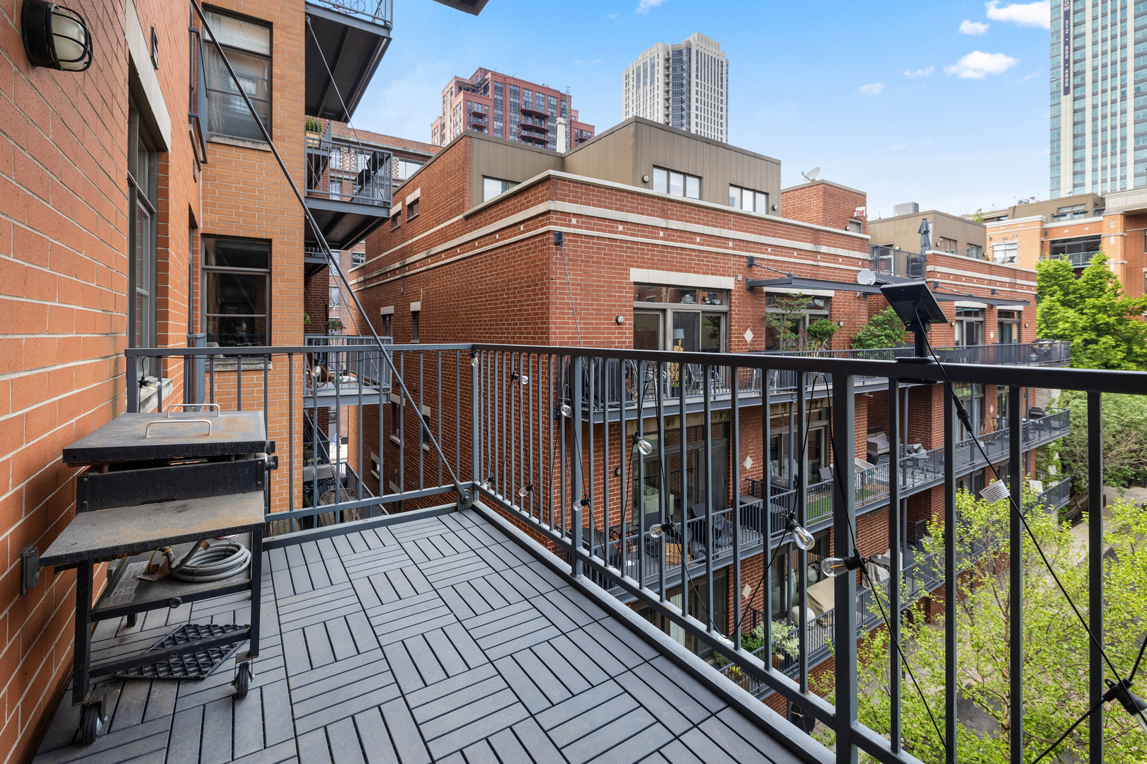 560 West Fulton Street Chicago IL 60661
