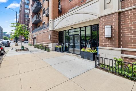 560 West Fulton Street Chicago IL 60661