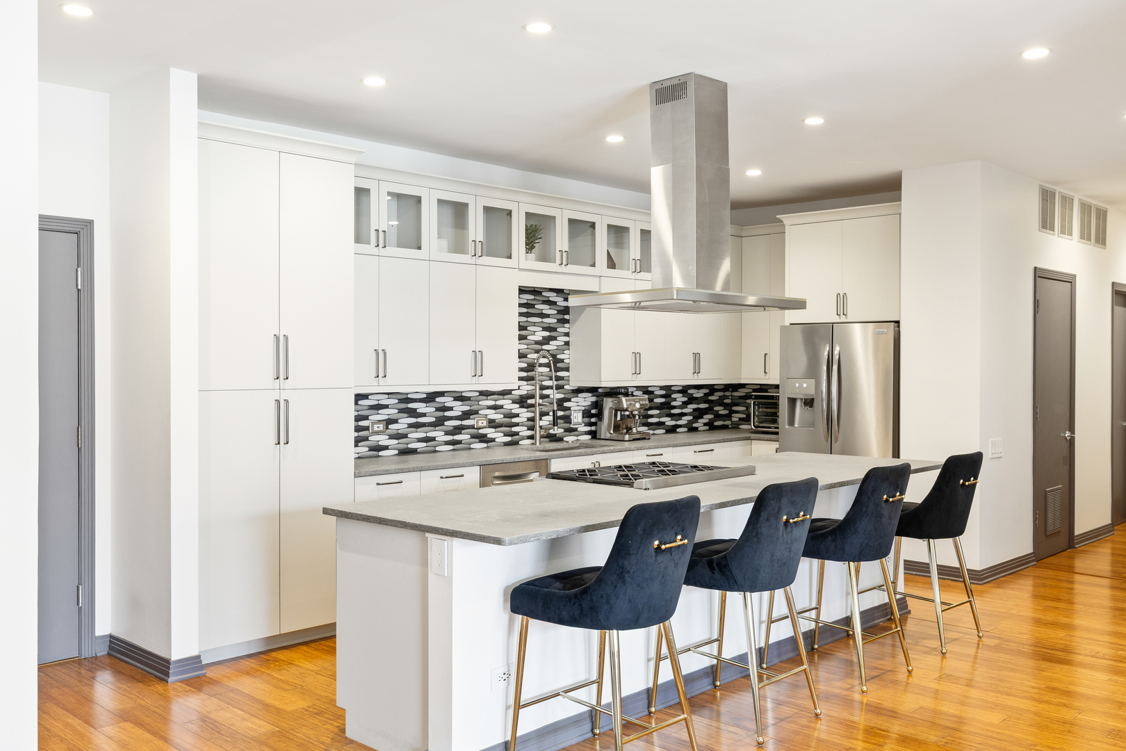 560 West Fulton Street Chicago IL 60661