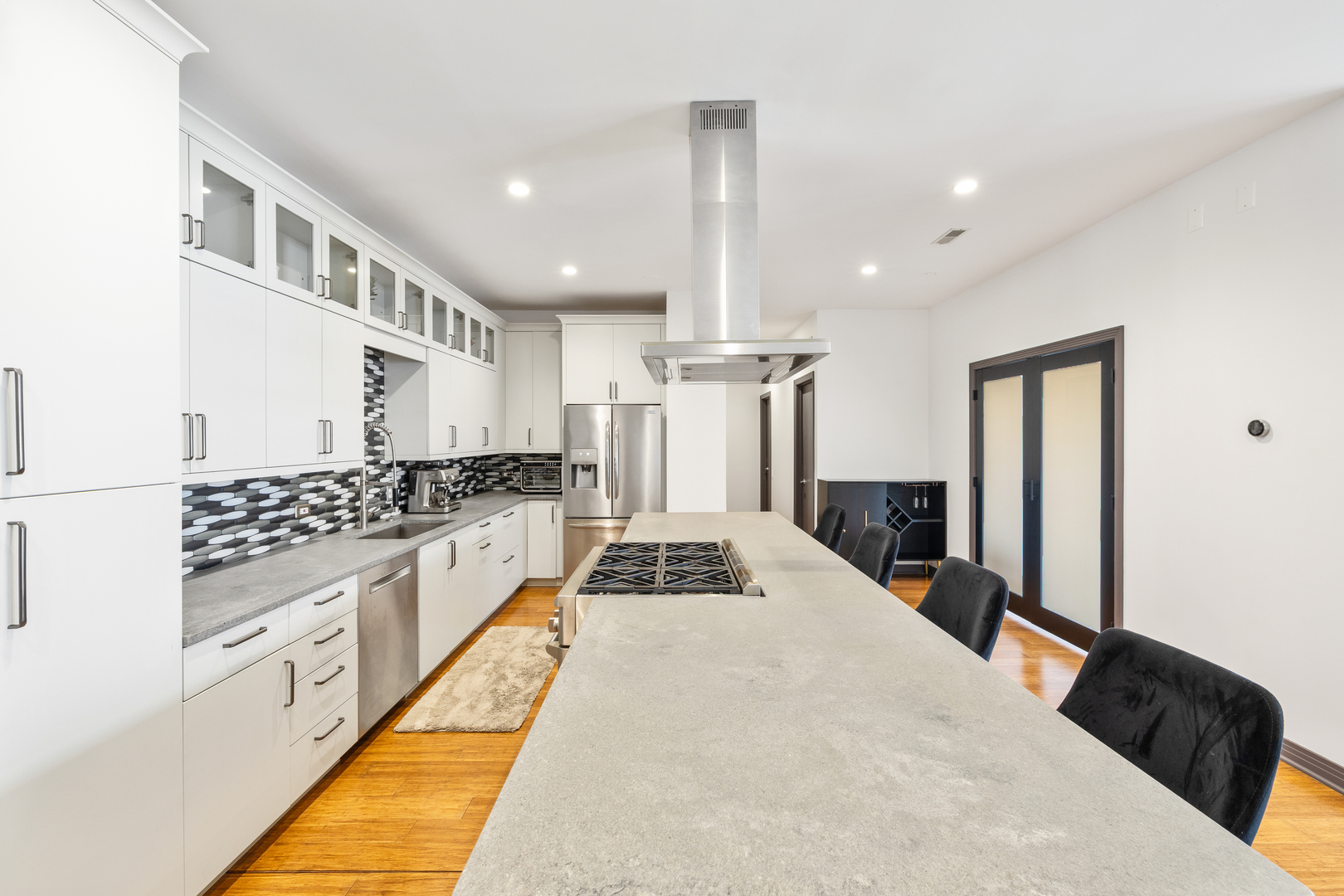 560 West Fulton Street Chicago IL 60661