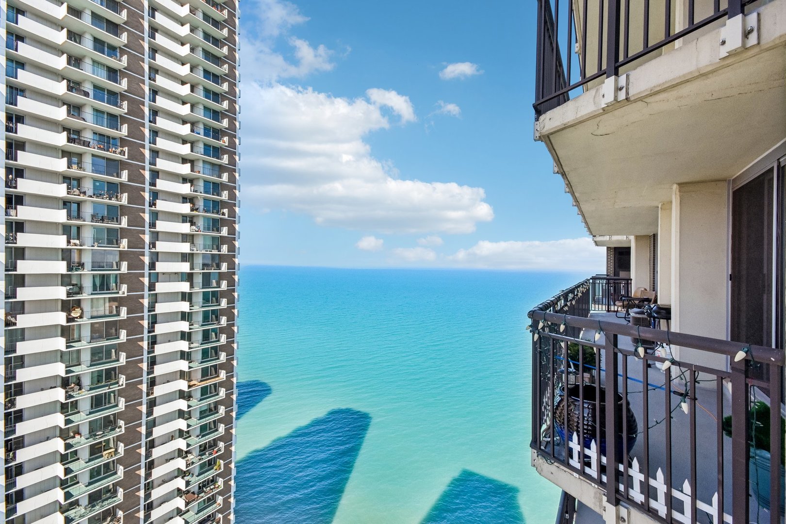 6007 North Sheridan Road Chicago IL 60660