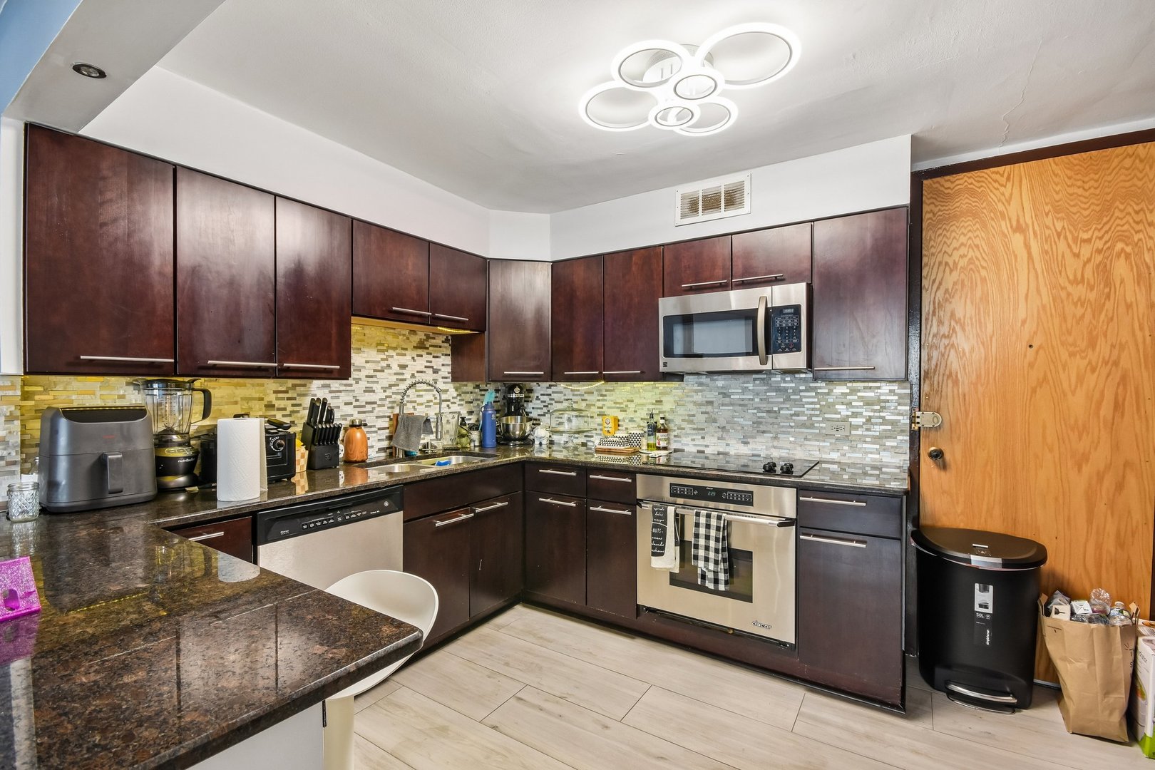 6007 North Sheridan Road Chicago IL 60660