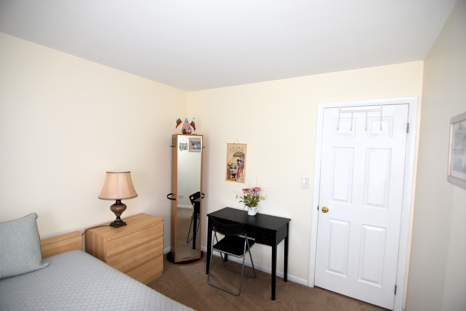 7734 Woodward Avenue Woodridge IL 60517