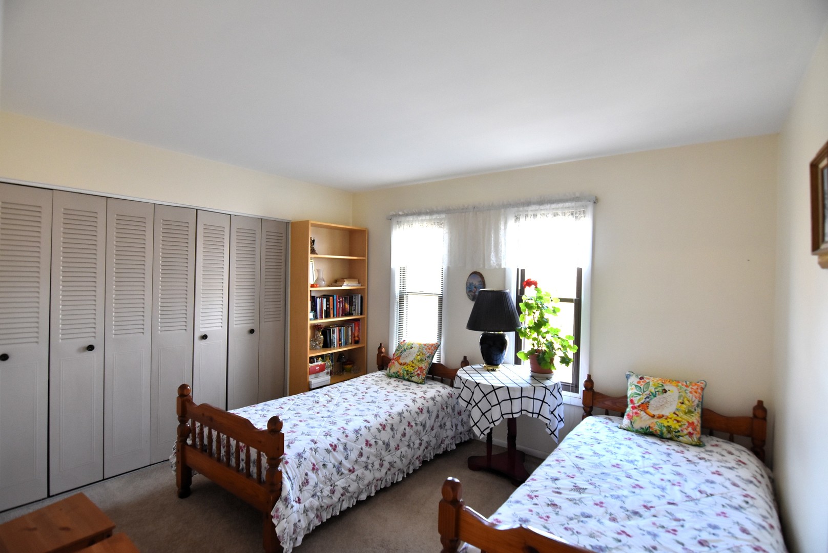 7734 Woodward Avenue Woodridge IL 60517