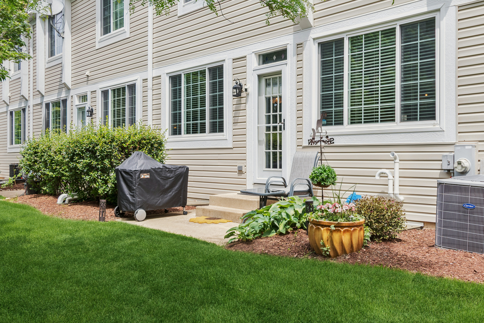 30404 Fowler Circle Warrenville IL 60555