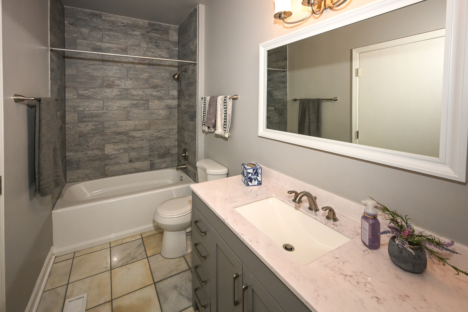 150 East Lake Ridge Drive Glendale Heights IL 60139