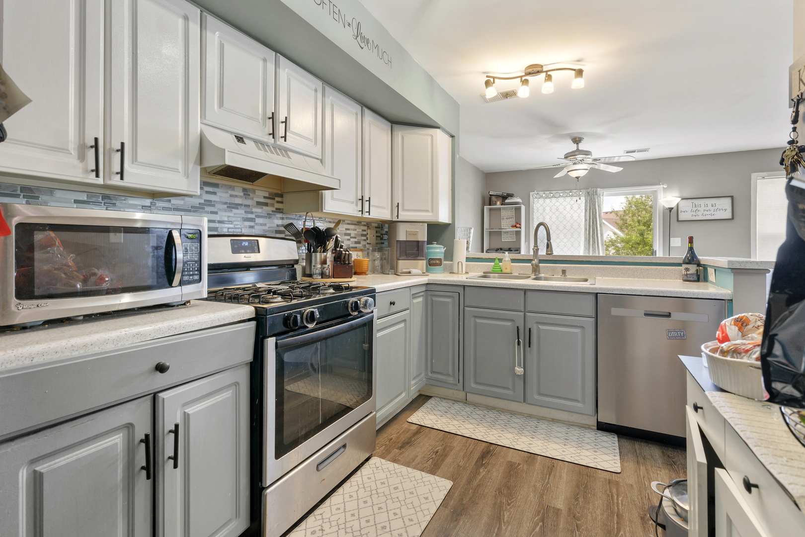 236 Norfolk Court Roselle IL 60172